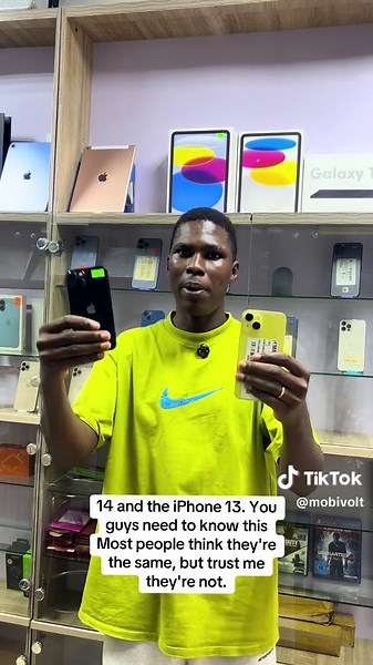 There's a BIG difference between the iPhone 14 and iPhone 13 #mobivolt #gadget