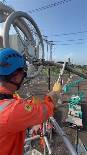 PEMASANGAN GROUNDING KONDUKTOR SUTET 500 KV