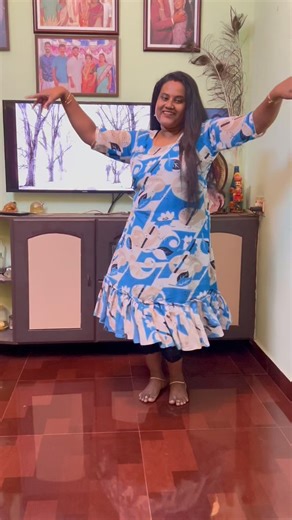 Singari 💃✨ #youtubeshorts #dance #trendingdance #tamilsong #danceshorts #shorts #shortvideo