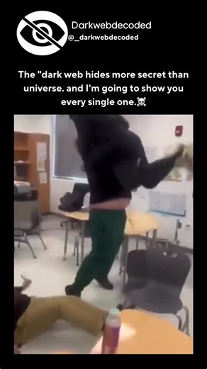 Darkwebdecoded on Instagram: "just @__darkwebdecoded 日本利用压电瓷砖将脚步转化为电能。这些瓷 砖捕捉来自你脚步的动能。当你行走时，你的重量和动作会对瓷砖产生压力。 瓷砖会轻微弯曲，从而产生机械应力。瓷砖内部的压电材料将这种应力转化内电能。每一步都会产生少量电荷，而数百万步结合在一起就能产生足够的电力来驱动LED灯、数字显示屏和传感器。在像涩谷车站这样繁忙的地方，每天大约有240万个脚步这一系统作出贡献。这些电能可以被储存或立即使用，从而减少对传统电力来源的依赖，并支持可持续的城市基础设施。这种方法将日常运动转化为实用的可再生能源 ＃日本#知识#事实 ＃你知道吗#推荐 #科技 #创新 #历史 #技术#实验#热门"