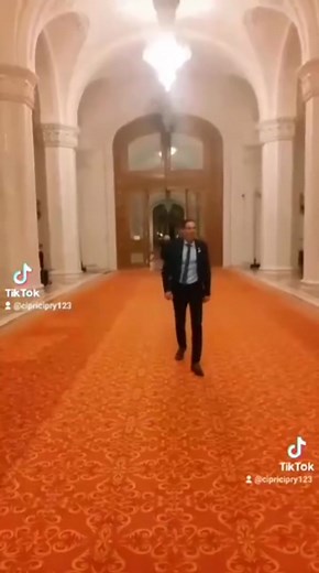 4.6K views · 46 reactions | Am fost testat de prea multe ori ca să mă mai clatin. Unde alții se tem, eu calc. Unde alții renunță, eu ridic capul și continui. Sunt făcut pentru drumul greu — și îl duc până la capăt cu credință în Dumnezeu. #Determinare #Neclintit #CredeÎnTine | Tomele Ciprian Nicolae | Facebook