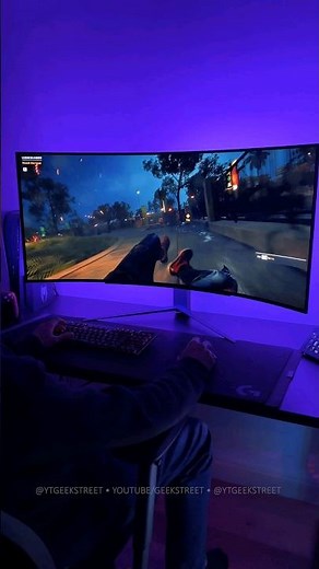 The MUST HAVE OLED Gaming Monitor! 😈