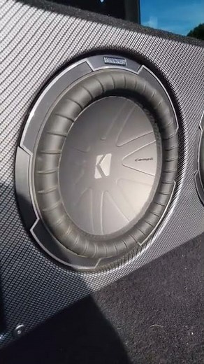 kicker comp q 12s flexing