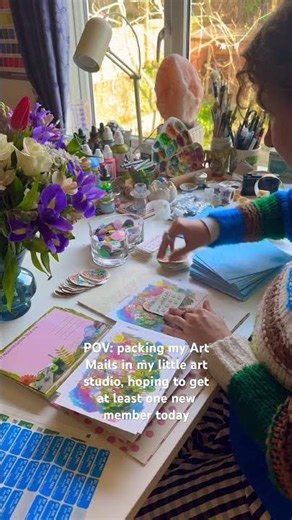 It’s mail time 💌 #snailmail #snailmailclub #stickerclub #letterwriting #artist #analoghobbies