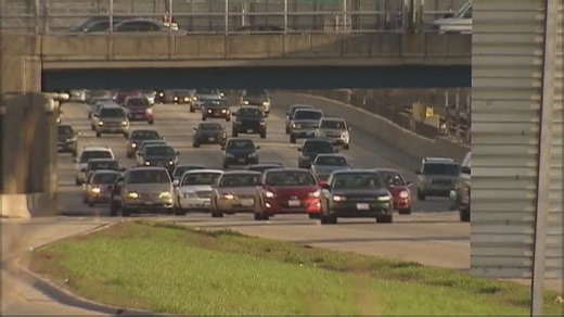 Christmas traffic: Current road conditions around Metro Detroit