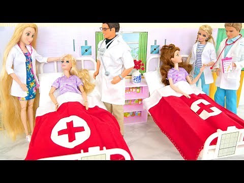 Dolls go to Hospital in ambulance -Sitcom for All Krankenwagen Enfermeira دمى الطبيب Médecin Perawat