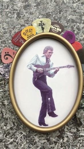 Carl Perkins grave Jackson Tennessee- I left a tiny guitar 🎸