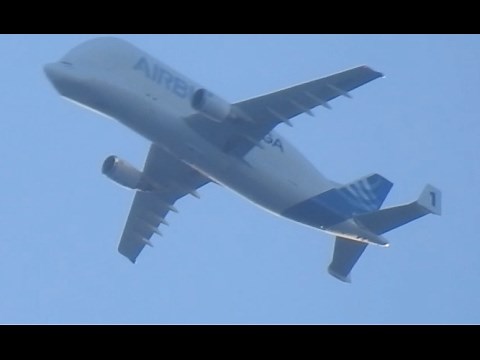 Nikon P900 Zooming In On Planes!