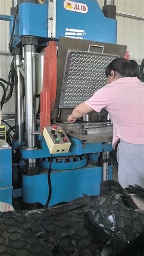 Rubber O-ring vulcanization process.