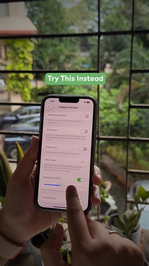 This quick video shows you the simple settings you can adjust right now to optimise your iPhone screen brightness. Follow for more simple iPhone health tips! #iPhone #PreOwnediPhones #secondhandiphone #usediphone #bestqualityiphone #cheapestiphone #Maple #Maplestore #MapleIndia | Maple India | Facebook