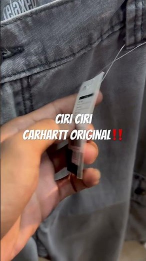 Characteristics of original Carhartt: clear and detailed logo tag ‼️