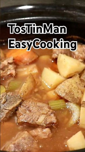 Beef Stew in the Slow Cooker 🥩 Easy Cooking