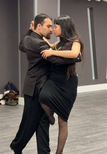 Mastering Connection in Argentine Tango