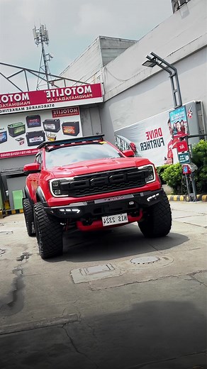 Ford Ranger Raptor Build by LS Autoworks #fuelwheels #bfgoodrich #BFGoodrichKM3 #HAMER4X4 #HamerBumper #hameruvp #Kingspring #Ultraxmudflap #FordRangerRaptor #NextGenRangerRaptor #fordraptor | LS Autoworks