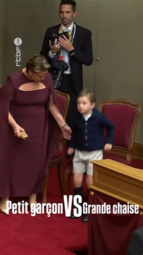 RTBF on Instagram: "Tu veux t’asseoir comme les grands… 🥰 #rtbf #abdication #intronisation #luxembourg"