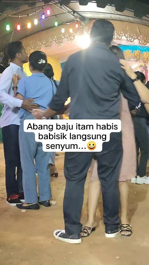 113K views · 1.2K reactions | Fokus abang baju itam... 朗 #fbpro #reels #music #dance #party | Maurus Fahik | Facebook