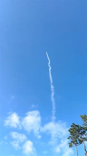 Launching Estes Flash at Christmas #launch #rocket #modelrocket #estesrocket