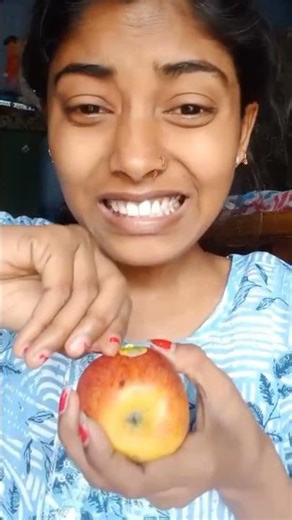 🤓 Good boy Remove Apple sticker #camping#apple #life hacks #outdoors