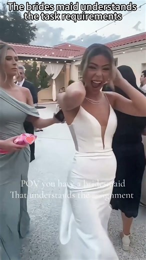 The brides maid understands the task requirements #wedding #fyp #love #moment #forever