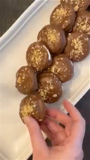 No fire 🔥 SMORES bites #easydessert #dessertrecipes #smoresbites #dessert #fingerfood #partyfood #appetizers #simpledessert #nobake #nobakedessert #nobakerecipe | Mommy Crafts A lot