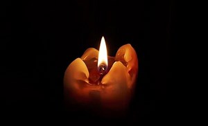 Que significa cuando una vela se abre como una flor o velon (Significado)