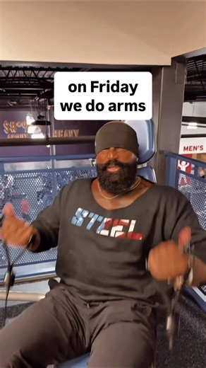 Robert Frank on Instagram: "Retro Biceps @robertfrank615  @nerd.nunez.lifts"