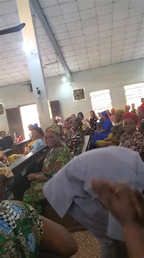 Once i hear that..... You are the iyam that iyam Space no go reach my neighbours for choir area sha🤣💃🏻💃🏻💃🏻 Mama Chinyere Udoma Davidmagoh Bassey Mins. Bobby Friga Mins Solomon Moses Mins Uduak Ituen Mins. Godswill Bassey It's a night of Praise and Worship #OutpouringNight Full Life Christian Centre-FLCC | Etinyene Michael Udosen