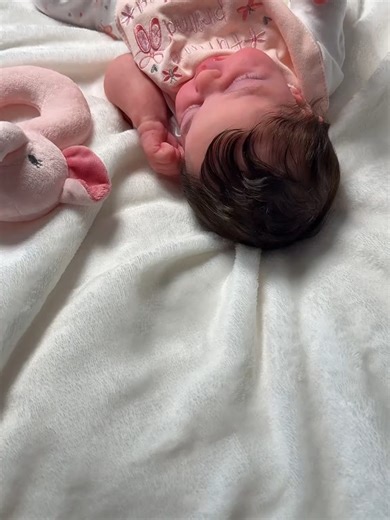 👶✨ Meet the most realistic Reborn Doll ever! Her soft skin, lifelike details, and gentle touch make her feel just like a real baby 💗 Perfect as a gift, for photography, or simply to fill your space with warmth and love 🧸💞 Watch till the end — you won’t believe how real she looks! 😍 #RebornDoll #RealisticBabyDoll #BabyDollLove #CuteBabyVibes #DollCollection