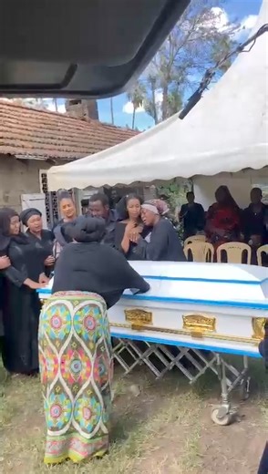 #ZARI Oh FRIDA 💔💔💔 Dunia mapito , sasa itakuaje ? Raw Footage. Stellar performance from the team 🙌🙌keep watching ZARI monday To Friday at 8:30pm only on #maishamagicplustv Funeral Services contact 0722790609 or 0722524615 #creatingstars | Jiffy Pictures