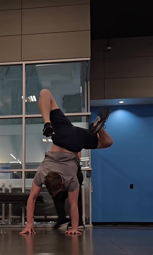 One finger assisted is the best way to get where you need with #onearmhandstand #handstandpractice #balance