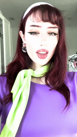 Daphne Cosplay & E-Girl Transformation by Morgpie