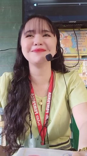 Another way of checking my anakis attendance 😅 #kapampanganteacher #attendance #trending #maestra #students #viralvideo #fyp #viralvideo #foryourpages #highschool #pampanga #checkingofattendance #guro #viral #magaaral #college