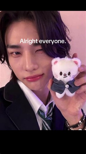 I found out hyunjin is my biological twin brother?? #kpop #kpopidol #fyp #viral #hyunjin #straykids