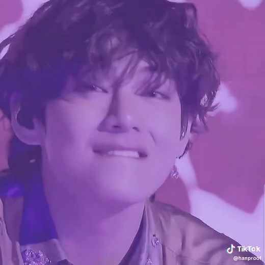 Dimple BTS Lyrics and Performance Insights