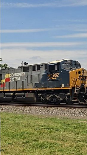 CSX 1982 Seaboard System Heritage Unit on Train M356 in Deshler, Ohio!