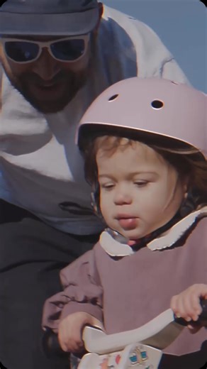 Affinity Cycles on Instagram: "A special collection inspired by Keith Haring. The Affinity x Keith Haring balance bike. The bike your kid will give to their kid. Comes with an oversized (lined) rip stop tote bag and matching bike stand. The standard starter bike… skip the training wheels. Recommended for children 2+. White wash birch panel with vibrant water based screen printed graphics. Adjustable saddle height, 5 spoke wheels, sealed bearing hubs and inner tube/rubber tires. Pairs with the Af