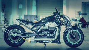 Lupus Alpha, the New "Russian" Muscle Bike Is, in Fact, All-Italian