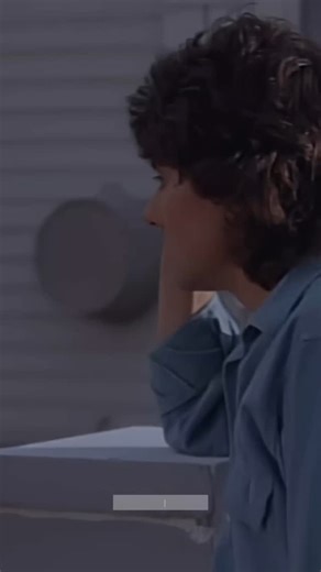 𝘈𝘴𝘵𝘳𝘰𝘯𝘰𝘮𝘪𝘤𝘢𝘭 𝘓𝘺𝘳𝘪𝘤𝘴 on Instagram: "Starship - Sara (Lyrics) 💿 Knee Deep in the Hoopla 🗓️ 1985 #SoftRock #PopRock #Music #Letras"