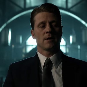 38K views · 2.1K reactions | Get up to speed on the latest Gotham... : fox.tv/WatchGotham | Gotham | Facebook