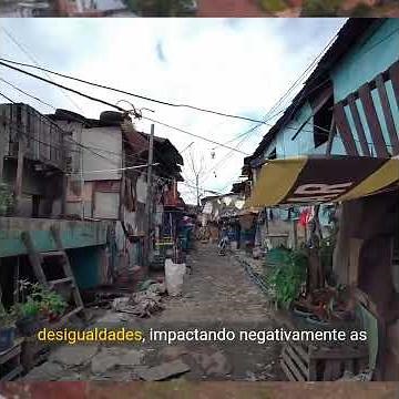 O Antropoceno e as crises social e ambiental e os eventos climáticos.