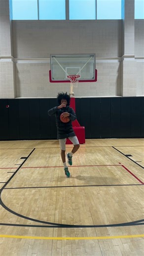 How Nba player hop step tutorial #basketball #basketballshorts