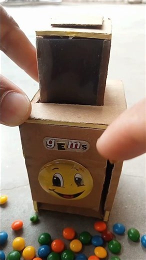 Unbelievable Candy Dispenser Machine| Working Model/