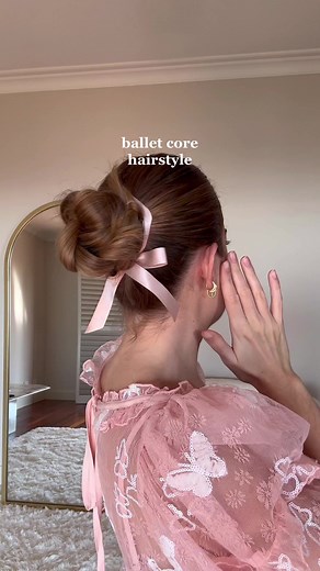 Ballet core aesthetic hairstyle 🩰🤍 #balletcoreaesthetic #balletcorehairstyles #ballethair #bunhairstyle #braidedbun