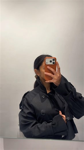 how to change button colors on your coats ✨🫶🏻 #diy #coatstyle #paintbuttons