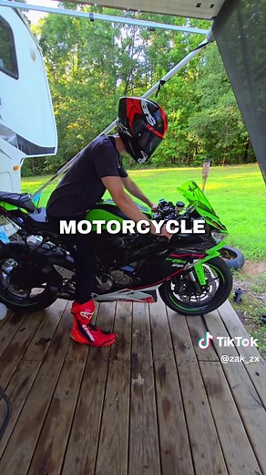 How to Ride a Motorcycle: A Beginner's Guide