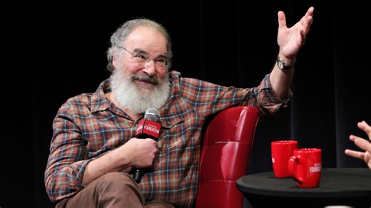 Mandy Patinkin suffered an inconceivable on-set injury while filming a Rob Reiner classic