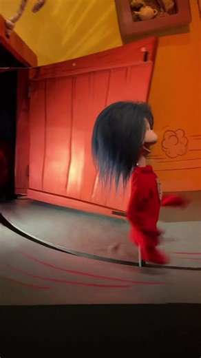 Thing 1 and Thing 2 Scream at Universal Studios!