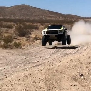 Checkout @clew369 's killer raptor, built by @hmracingdesign 👿🔥👿🔥 🎥: @kdm_shock_technologies #svtraptor #4x4 #supercharged #twinturbo #ford #fordperformance #fordraptor #f150raptor #fordraptorsvt #raptornation #fordnation #baja #boosted #dunes #raptor #4x4offroad #trucks #turbo #offroading #blacklist #offroadraptor #raptorsvt #dubai #fordtrucks #fordf150 #raptorworld #gen2raptor #offroad #raptorsofinstagram #prerunner | raptor.world