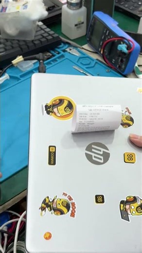 Replacing a swollen HP laptop battery ‼️