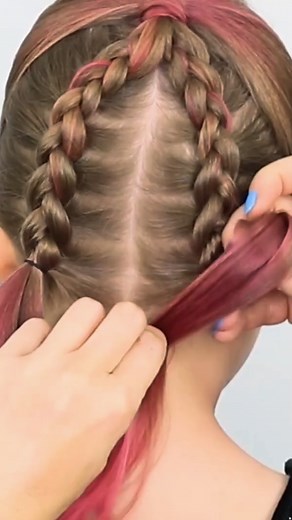 A Quick And Easy Halloween Hairstyle That Anyone Can Do! | Sweethearts Hair